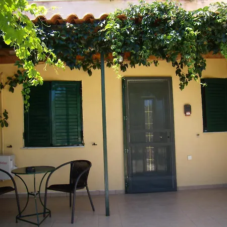 Zephyros Rooms And Apartments Drymon Exterior foto